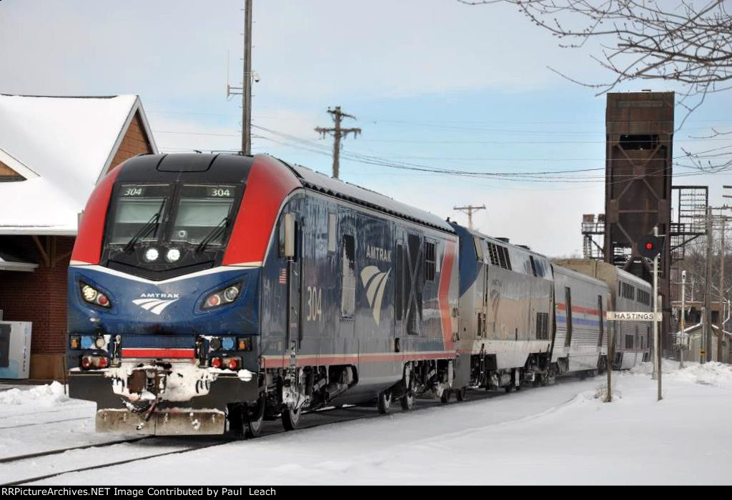 Eastbound "Empire Builder" comes off the bridge